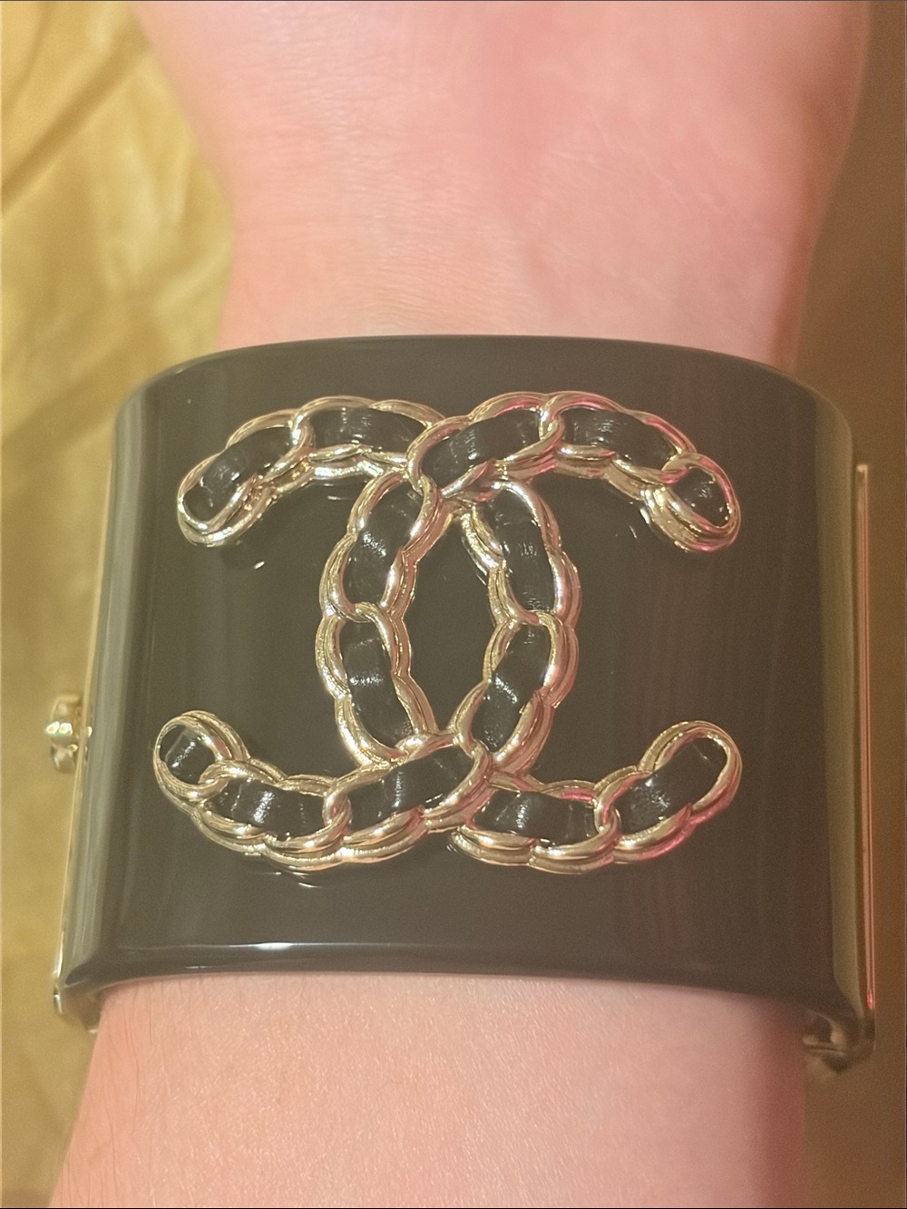 🖤 CC Cuff bracelet